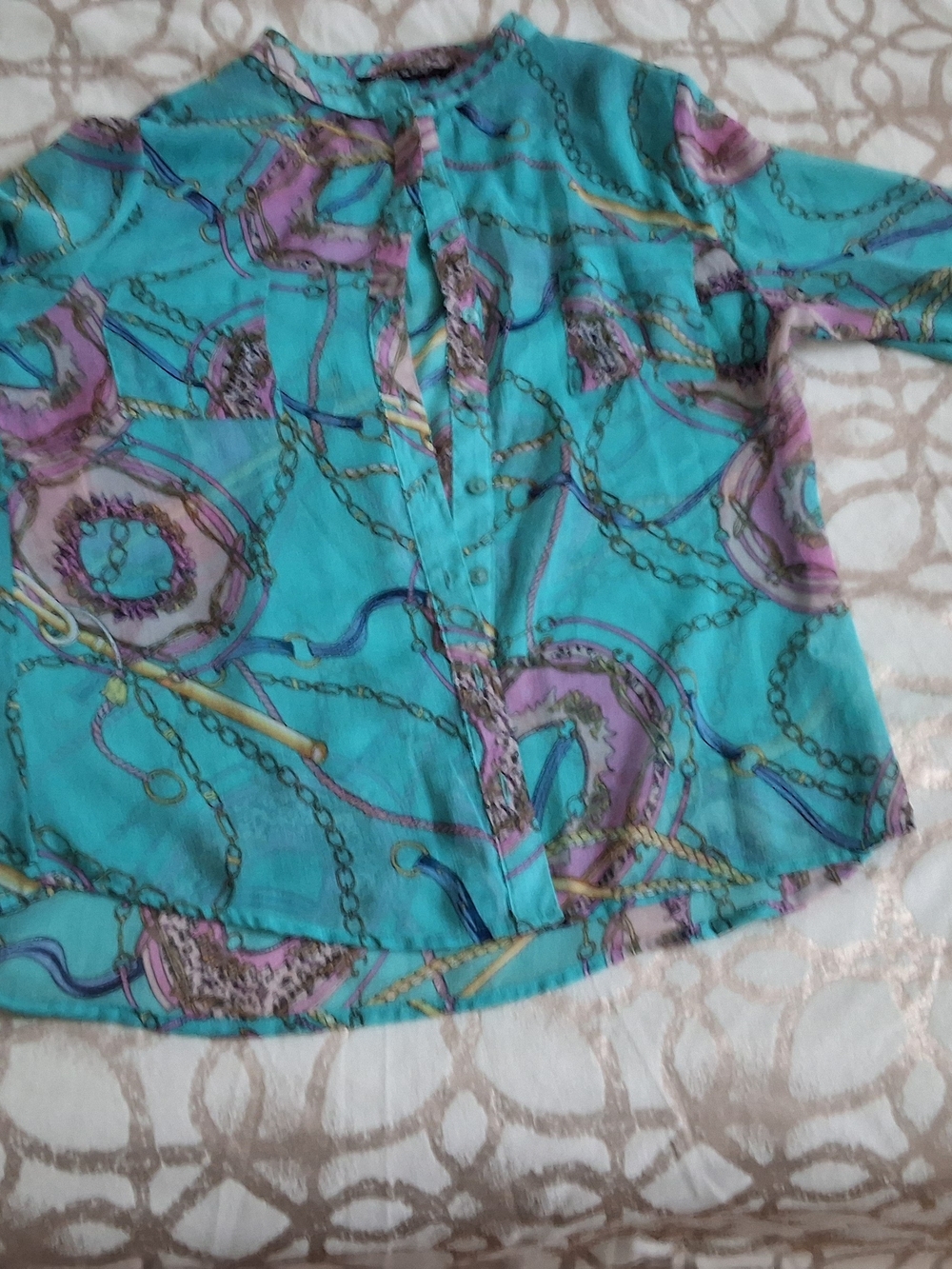 Turquoise Chain & Rope Print Button-Up Blouse